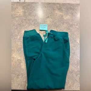 FIGS Zamora High Waist Scrub Set